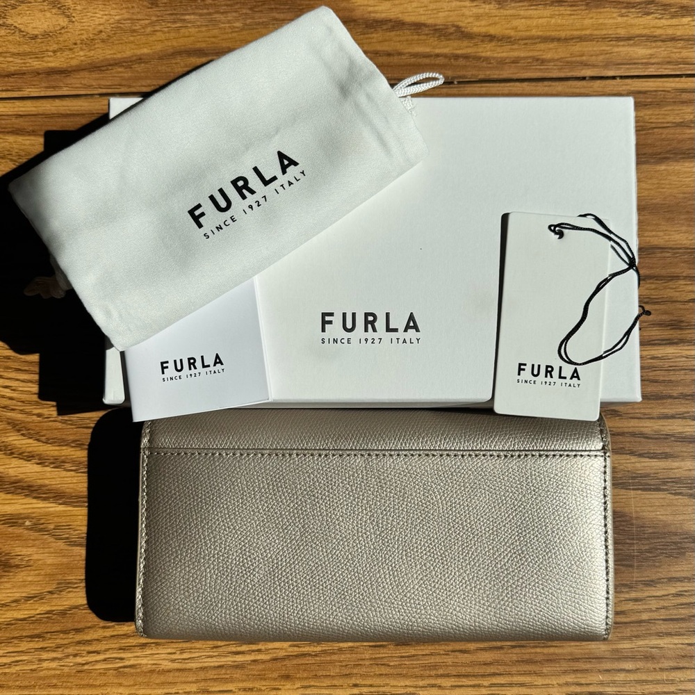 Furla 1927 Continental Wallet XL – Ballerina Gold – Authentic – Box & Dust Bag - Picture 3 of 12